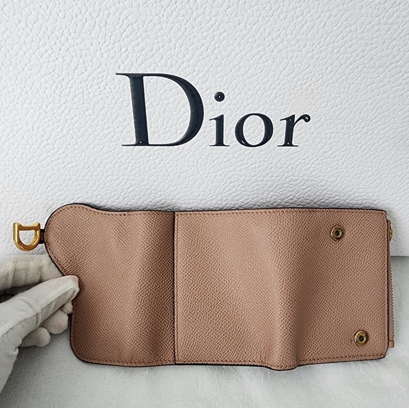 Auth Dior LIKE NEW Taurillion Saddle Lotus Wallet - Picture 8 of 11